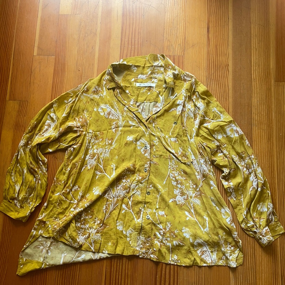 Never worn, yellow button down We the free blouse